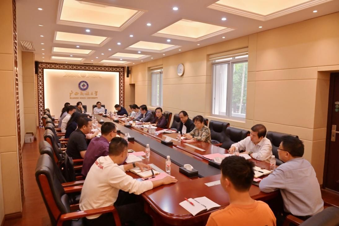 beat365正版官网网组织召开同等学力人员申请硕士学位工作推进会
