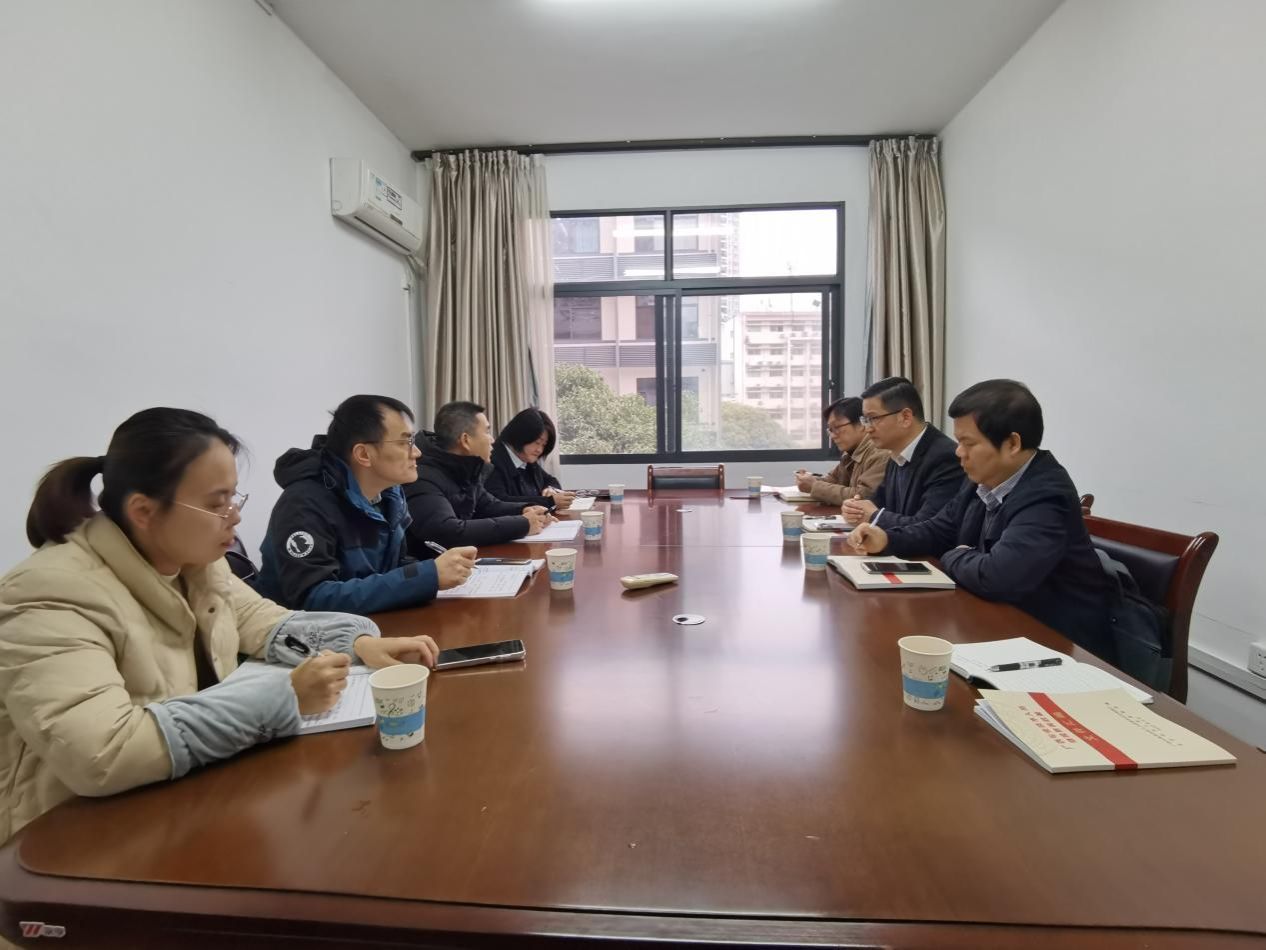 best365中国版官网到自治区人社厅交流